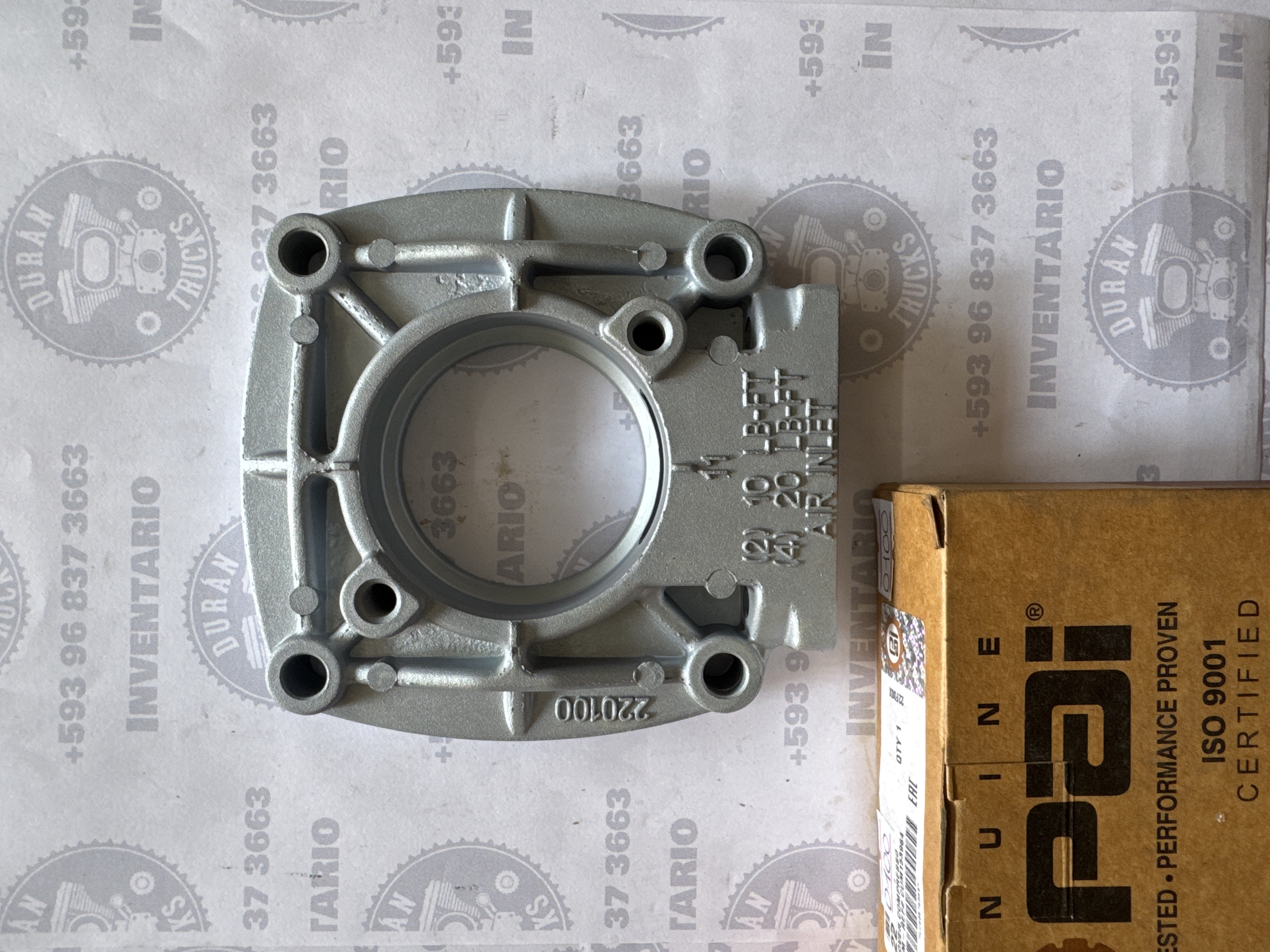 TAPA DE ALUMINIO DE COMPRESOR CUMMINS DE UN PISTON