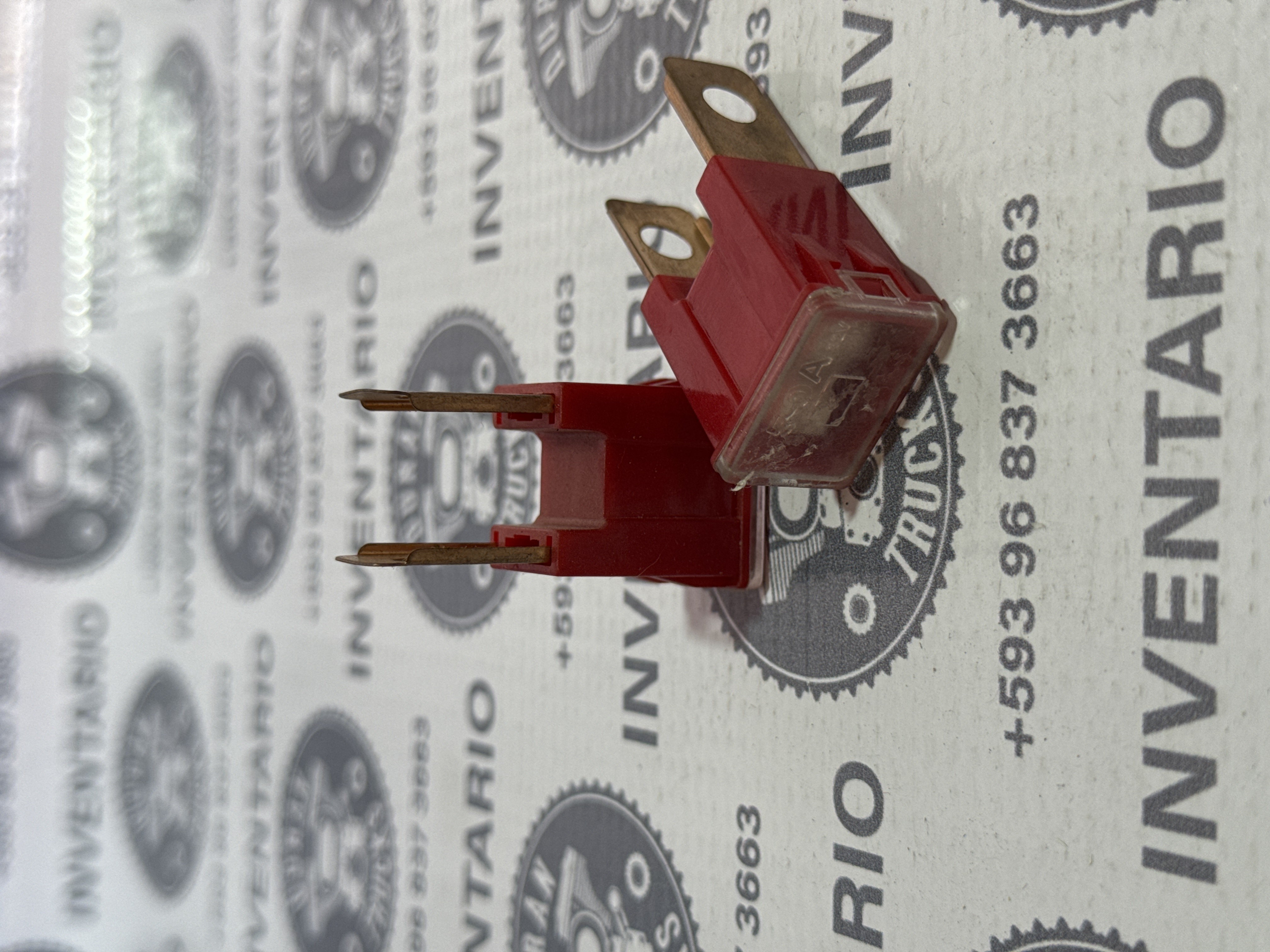 FUSIBLE GRANDE TERMICO DE 50 AMP COLOR ROJO