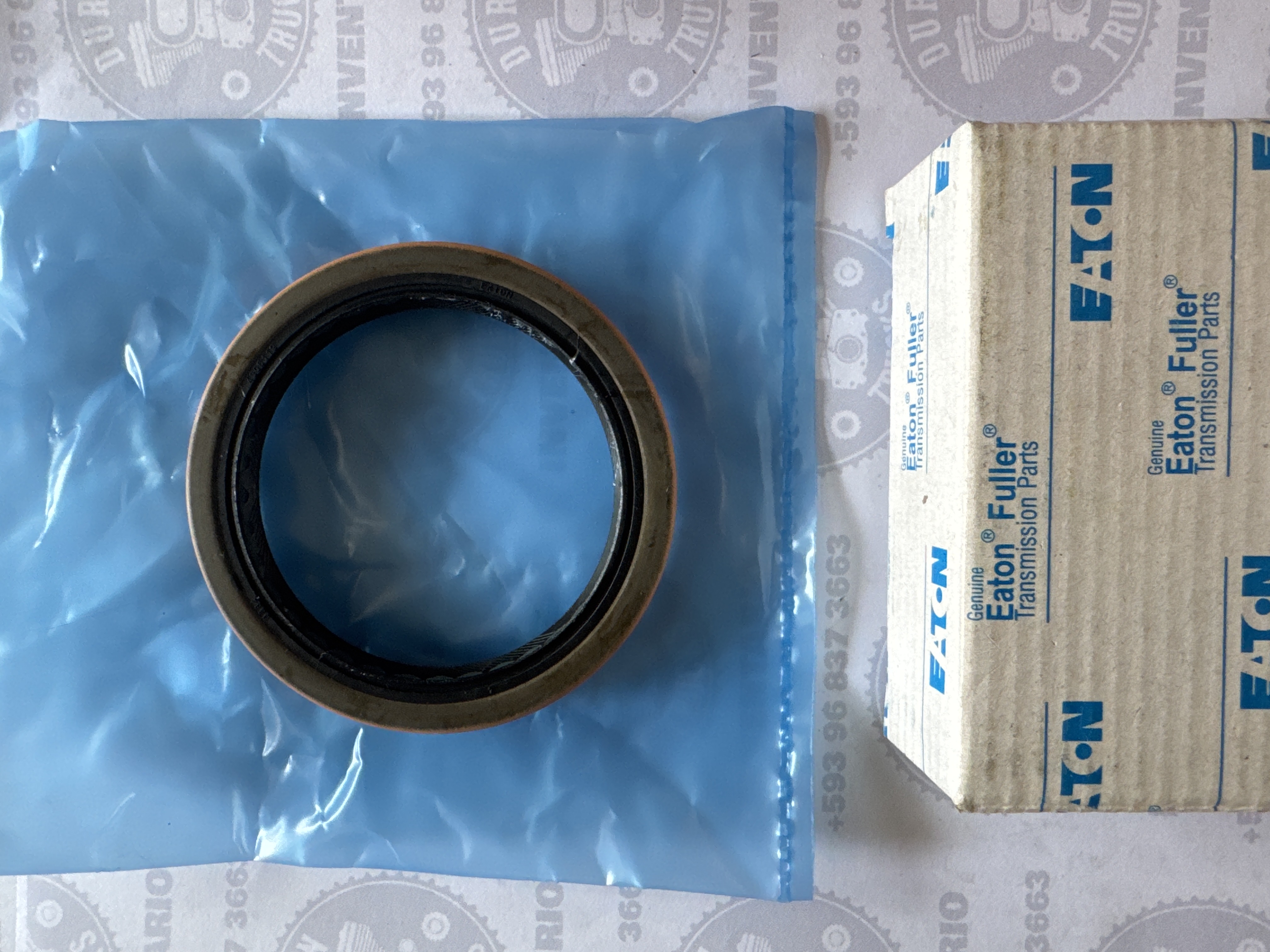 RETEN DE LA BRIDA DE LA CAJA FULLER PARA KODIAK SERIE FS6305A