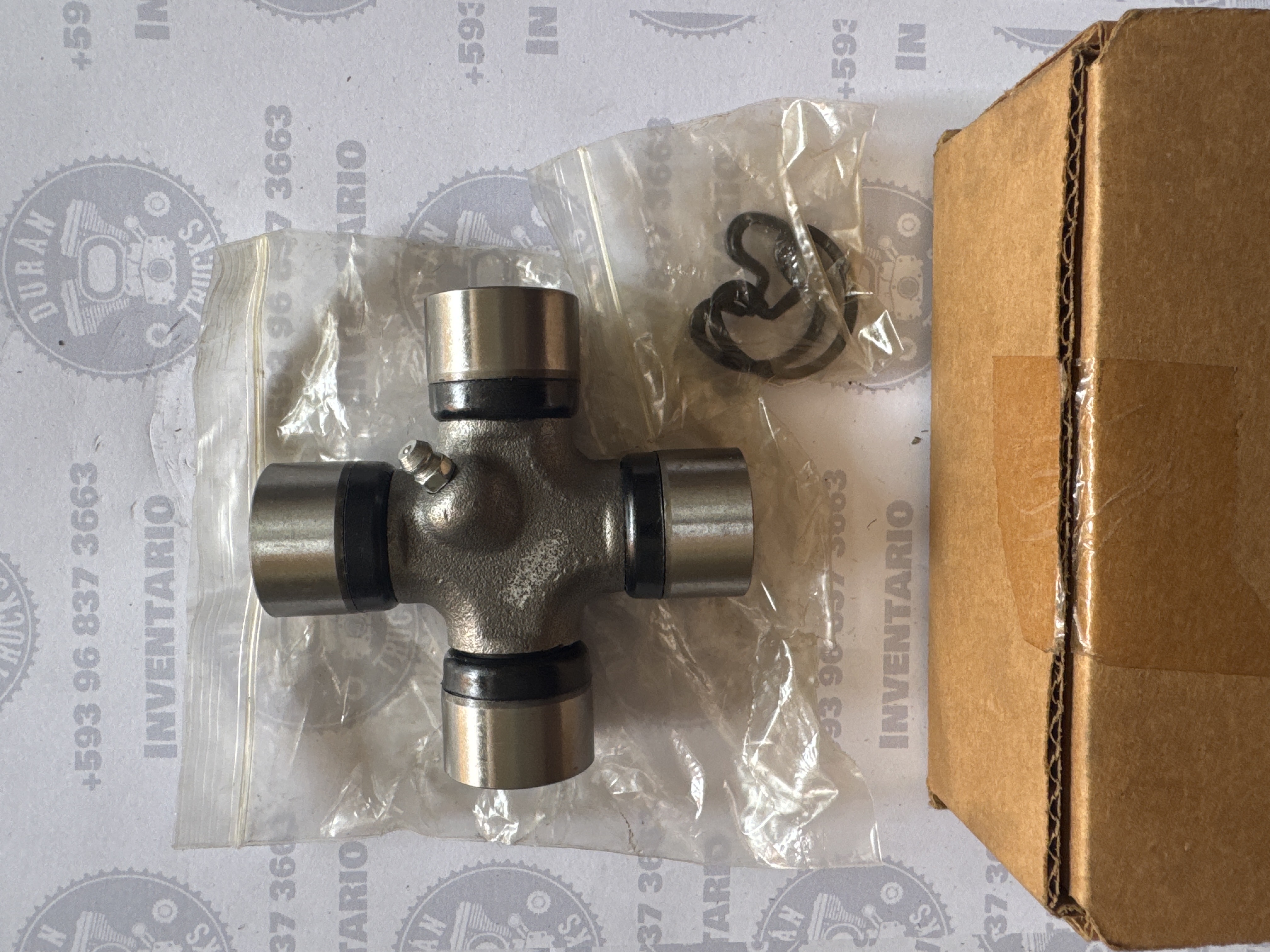 CRUCETA DE CARDAN 3.5" SEGUROS FORD 350. CHEV.