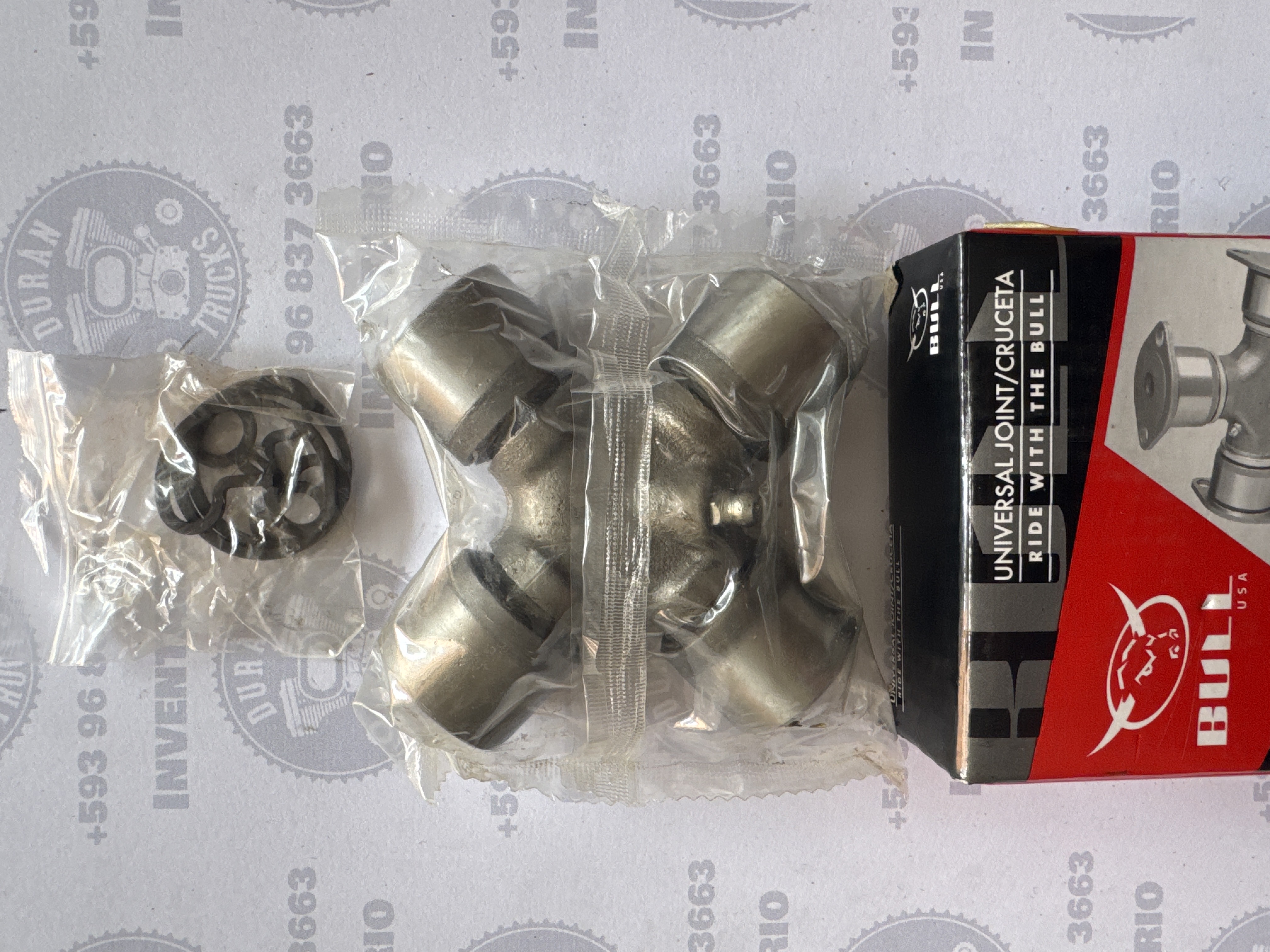 CRUCETA DE CARDAN 3.5" SEGUROS FORD 350. CHEV.