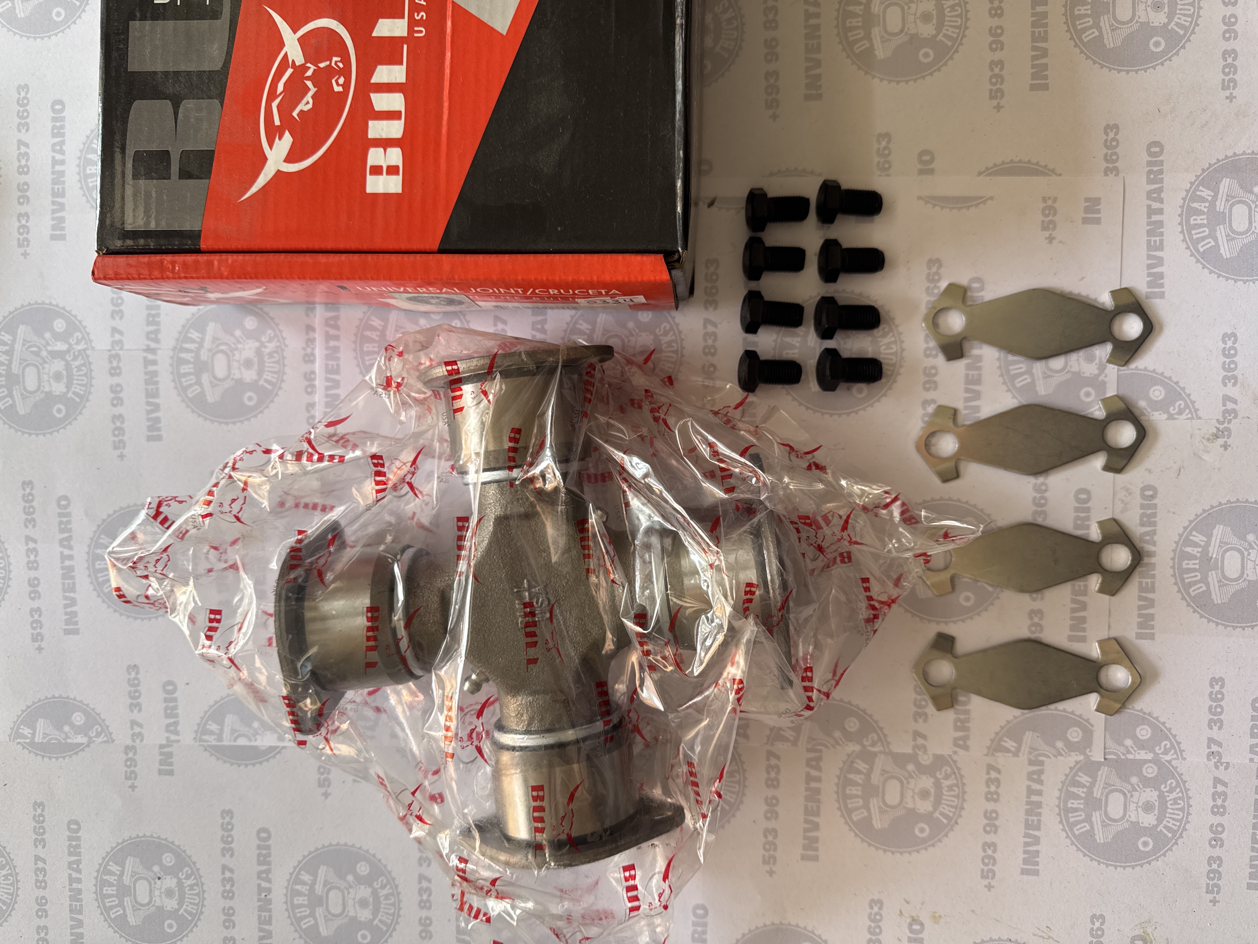 CRUCETA DE CARDAN DE 6" FORD 9000 TIPO DADO VW 18310