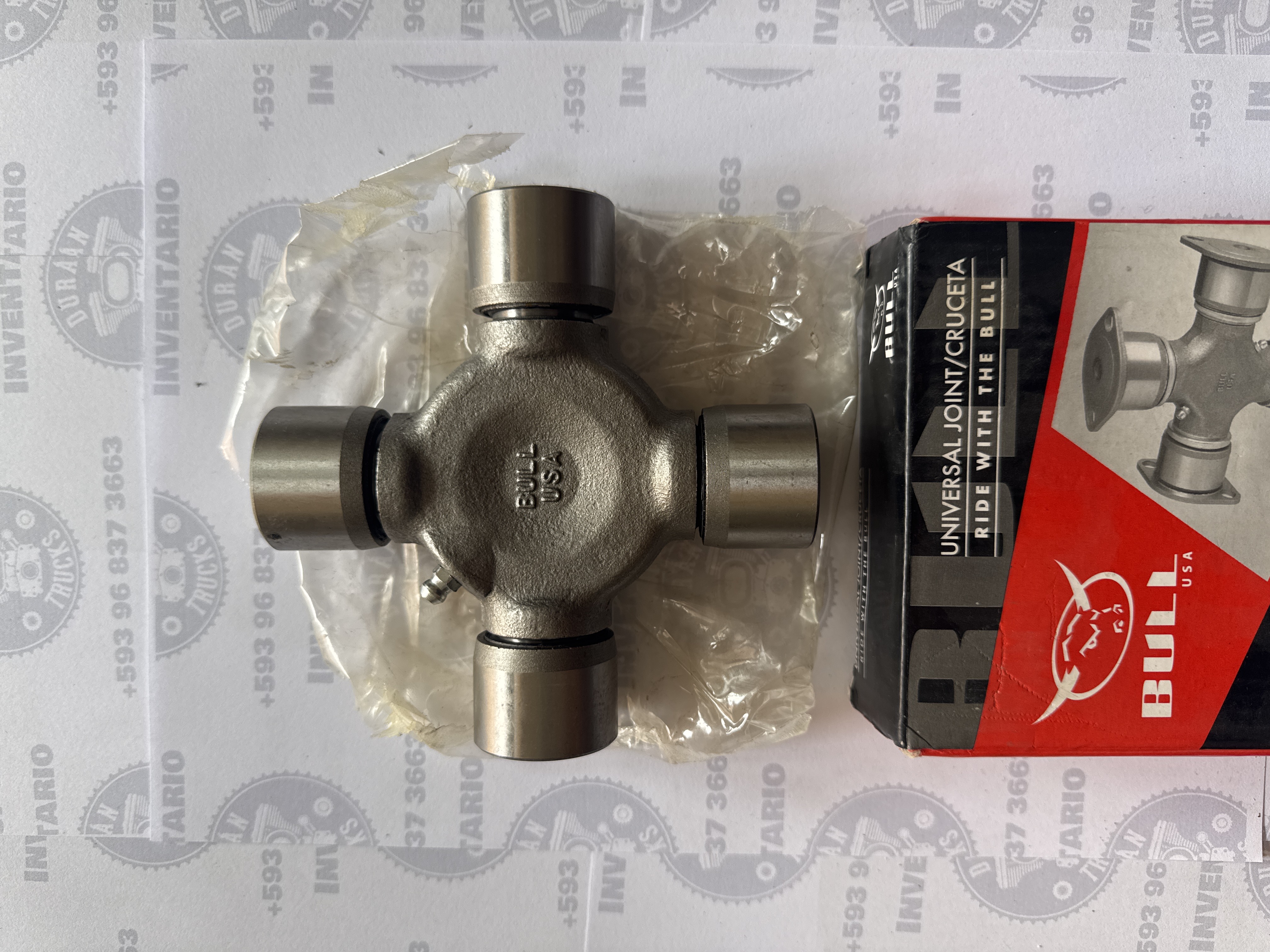 CRUCETA DE FORD 750 DE 5" CON SEGUROS 35 X 127