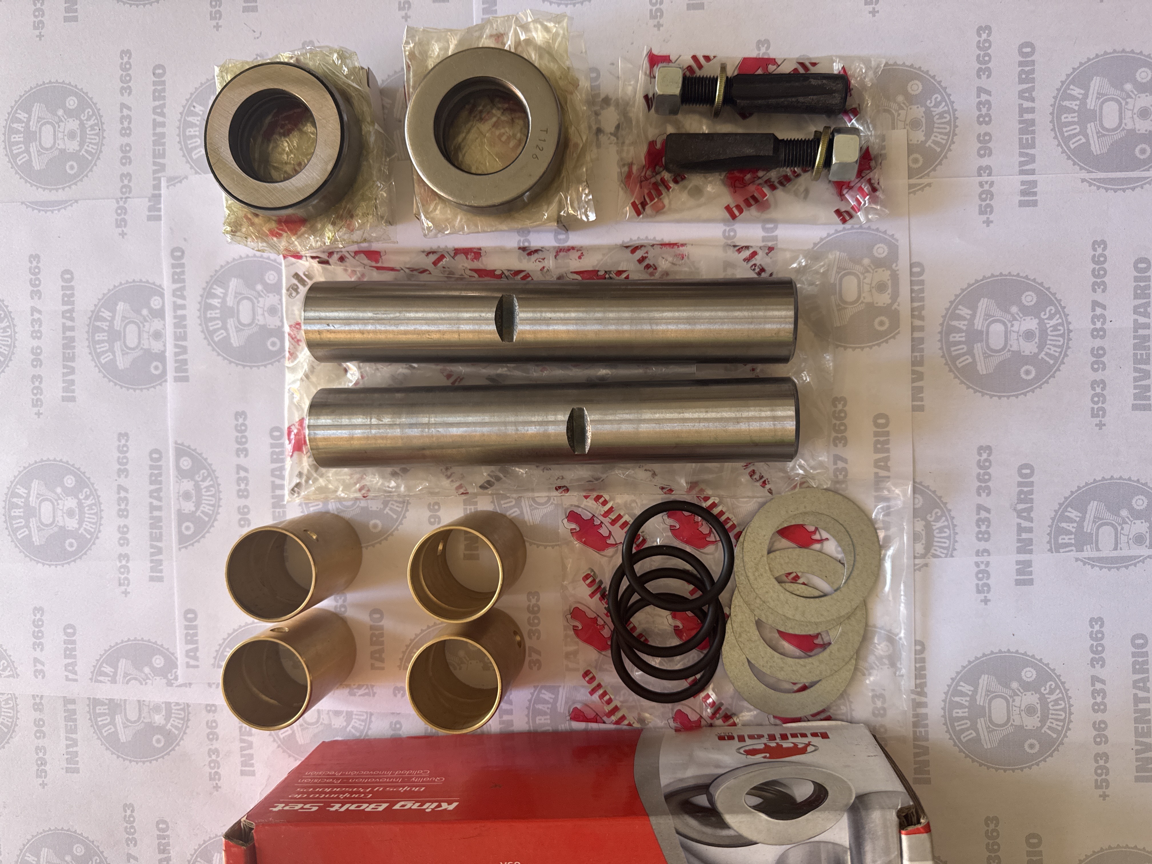 KIT DE PINES Y BOCINES CARGO 815 31mm
