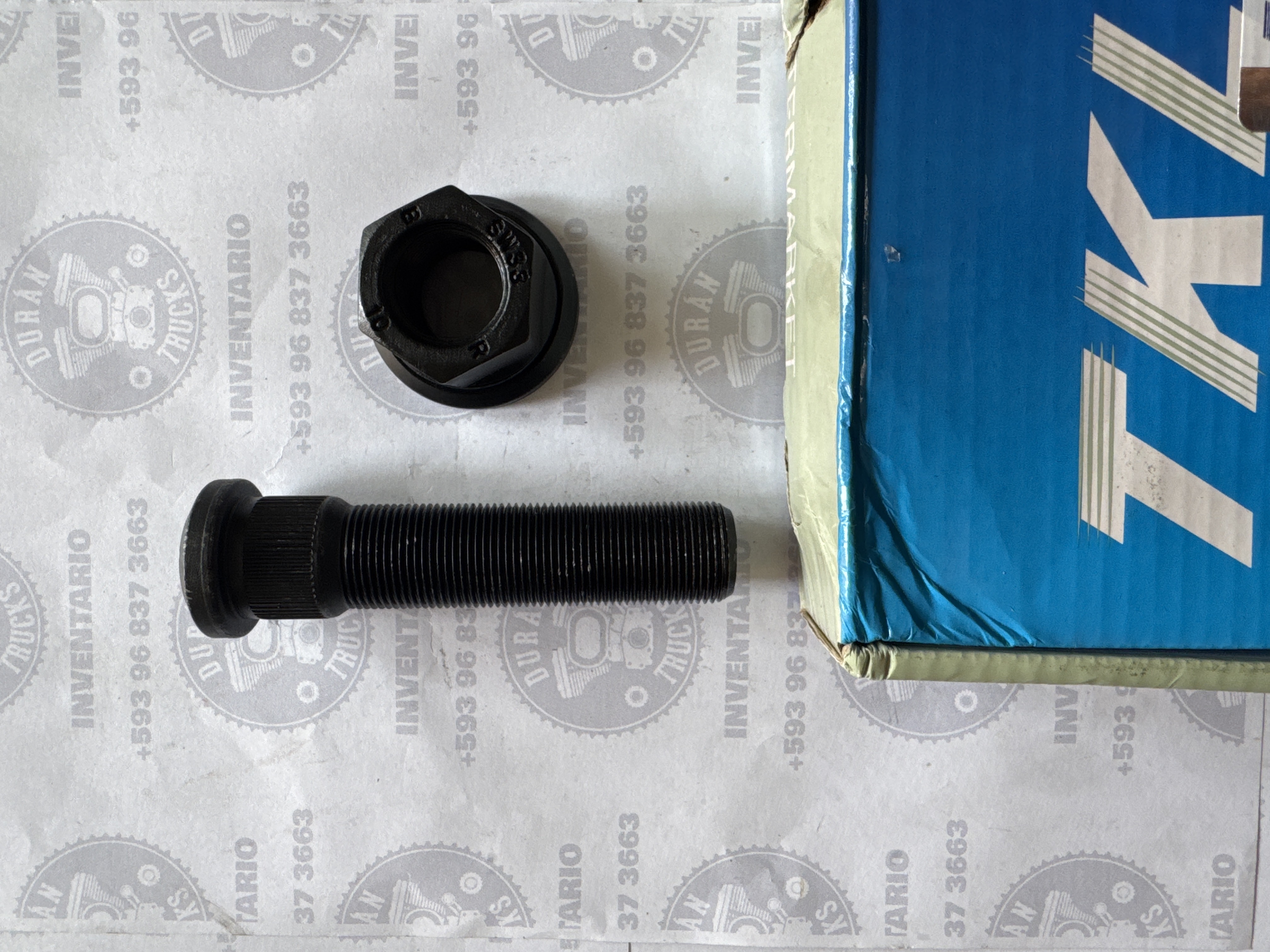 PERNO DE RUEDA CON TUERCA PARA ARO TIPO DISCO 4"