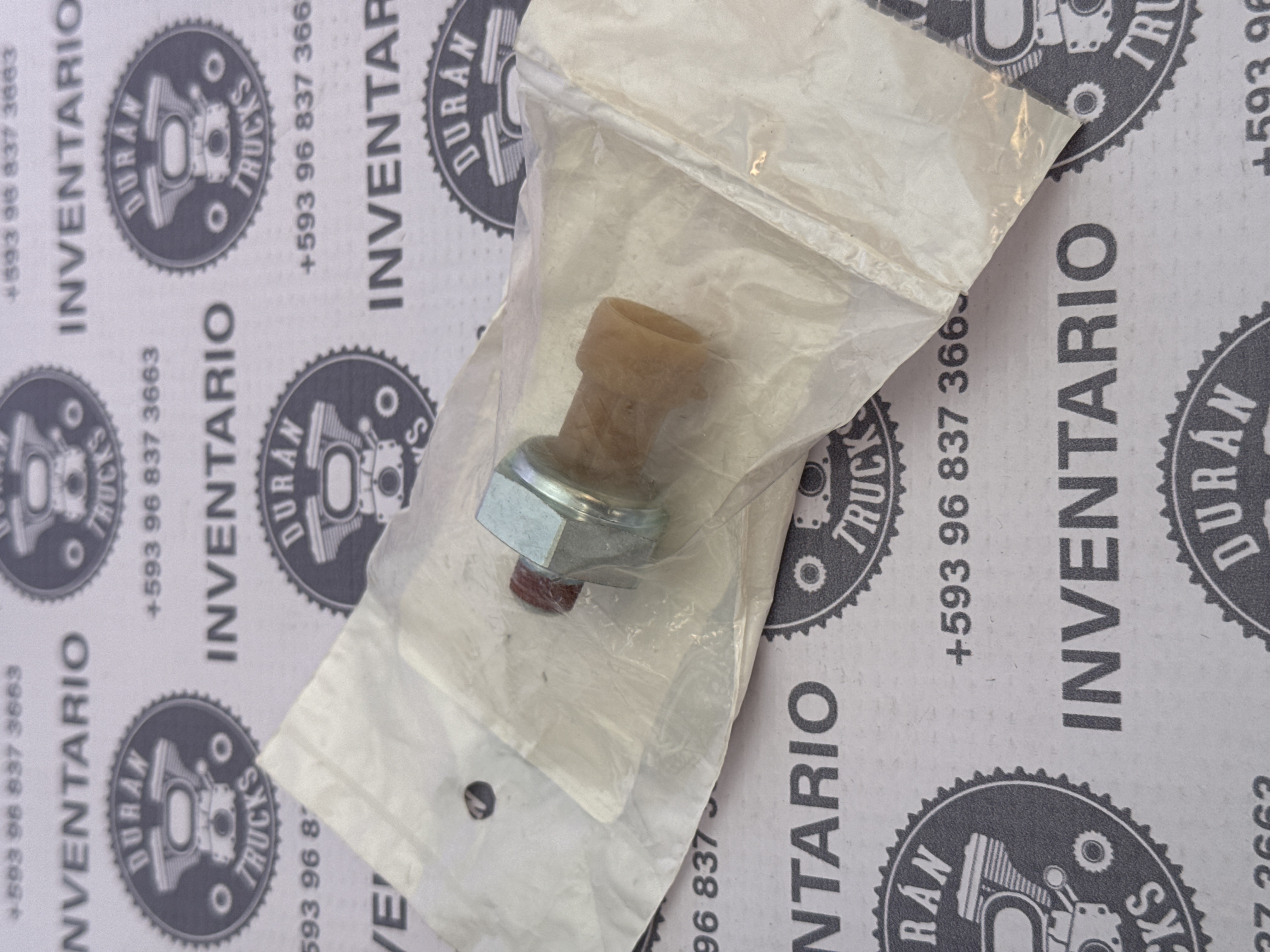 SENSOR DE PRESION DE ACEITE DE MOTOR INTERNATIONAL DT466E / DT530E