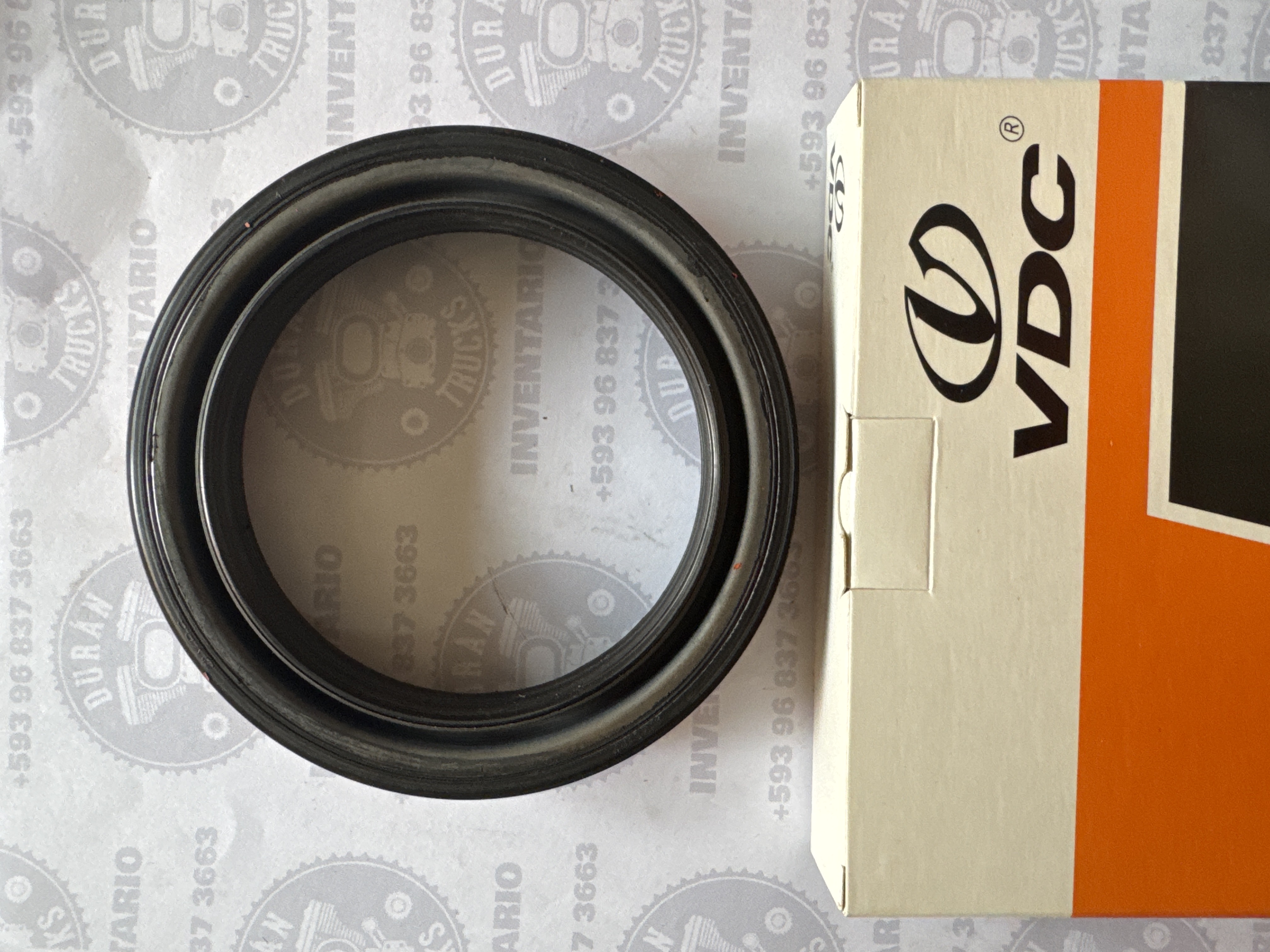 RETEN DE RUEDA DELANTERA DE GRASA KENWORTH INTERNATIONAL 9200 FORD FREIGHTLINER