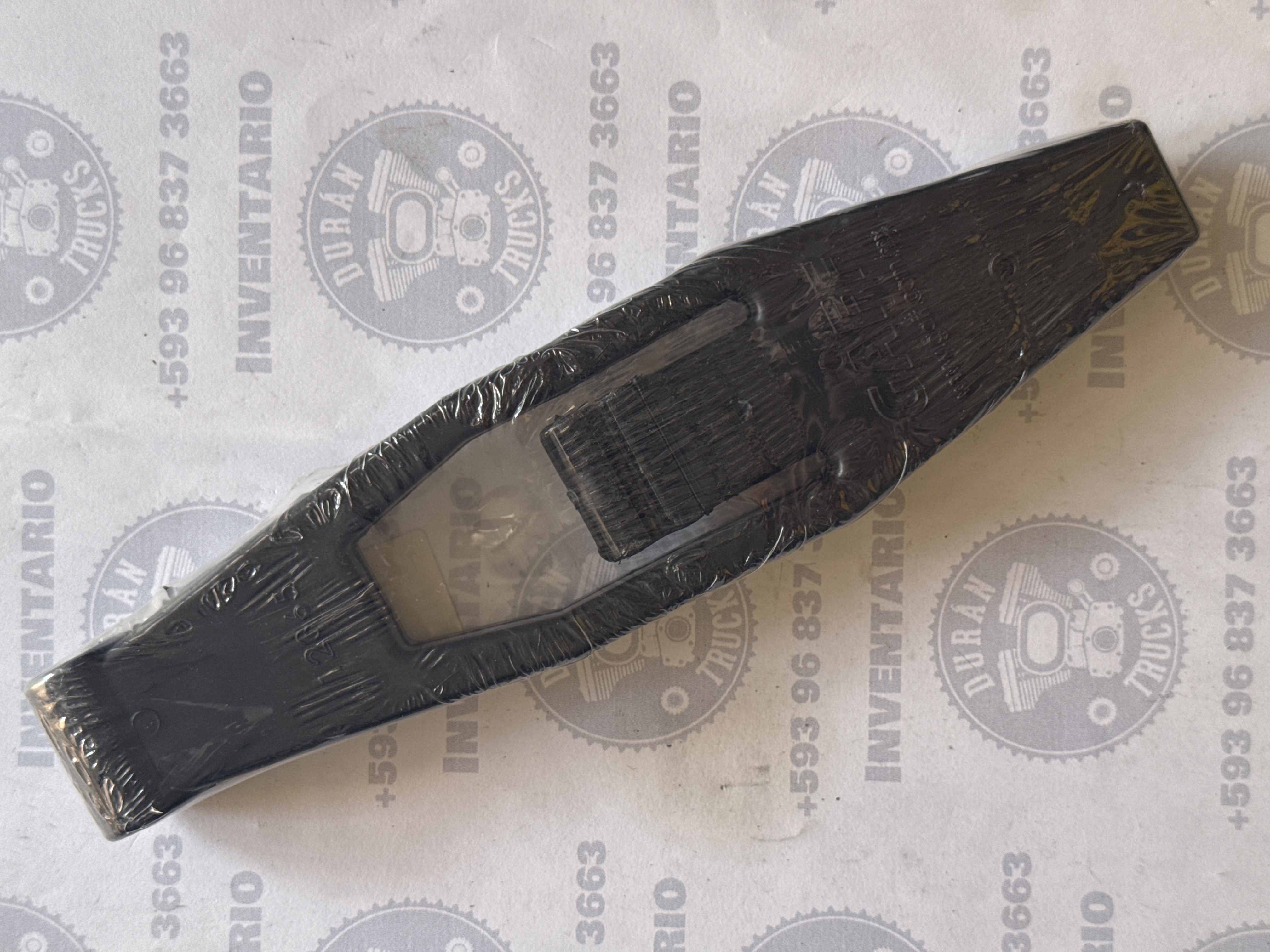 SEGURO DE CAPOT O COFRE KENWORTH T370