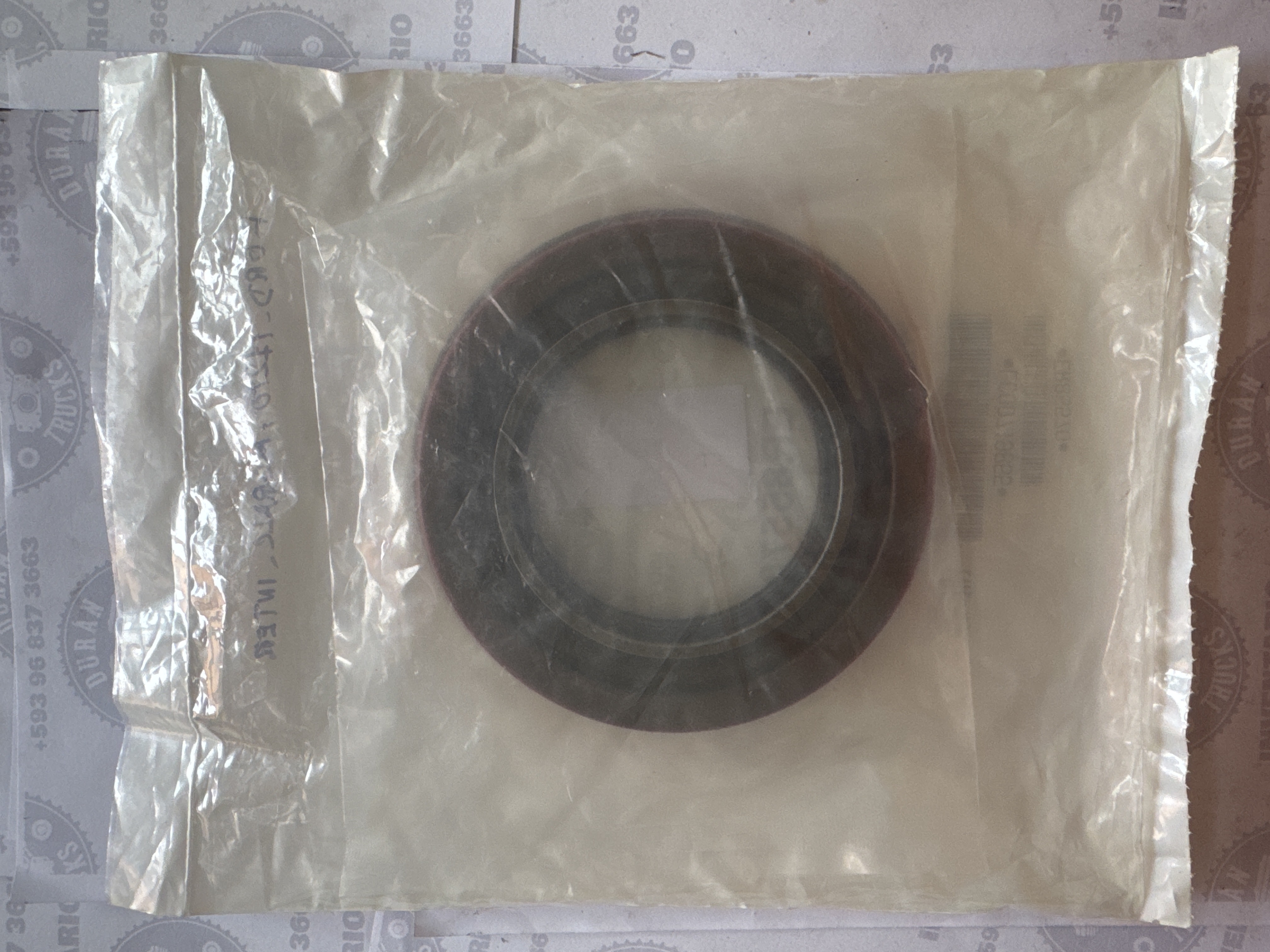 RETEN DE BRIDA DE CORONA MERITOR FORD 8000 / CARGO 1721 / VW 17210