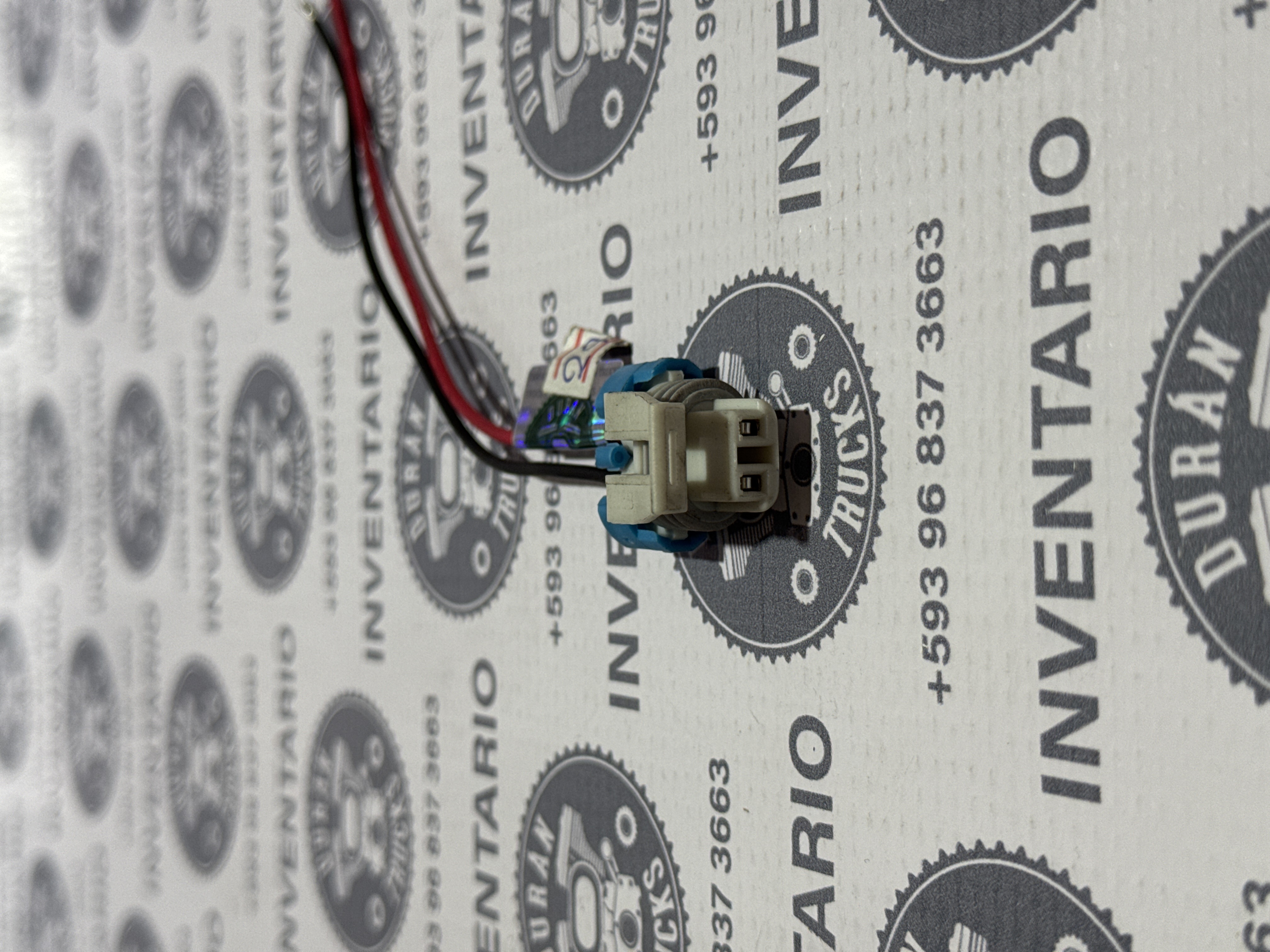 SOCKET DE DOS PINES PARA SENSOR DE TEMPERATURA ANCHO
