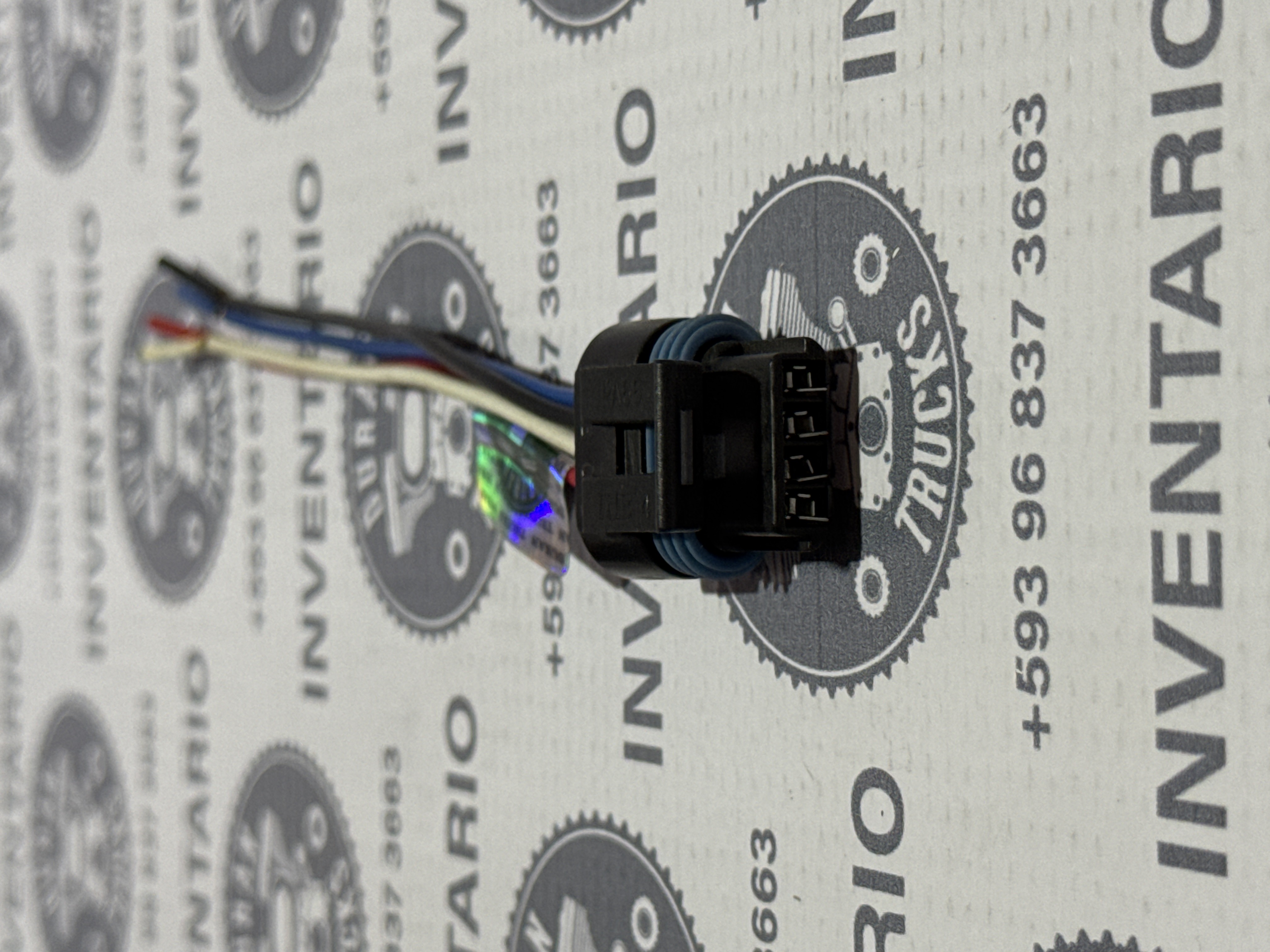 SOCKET DE CUATRO PINES