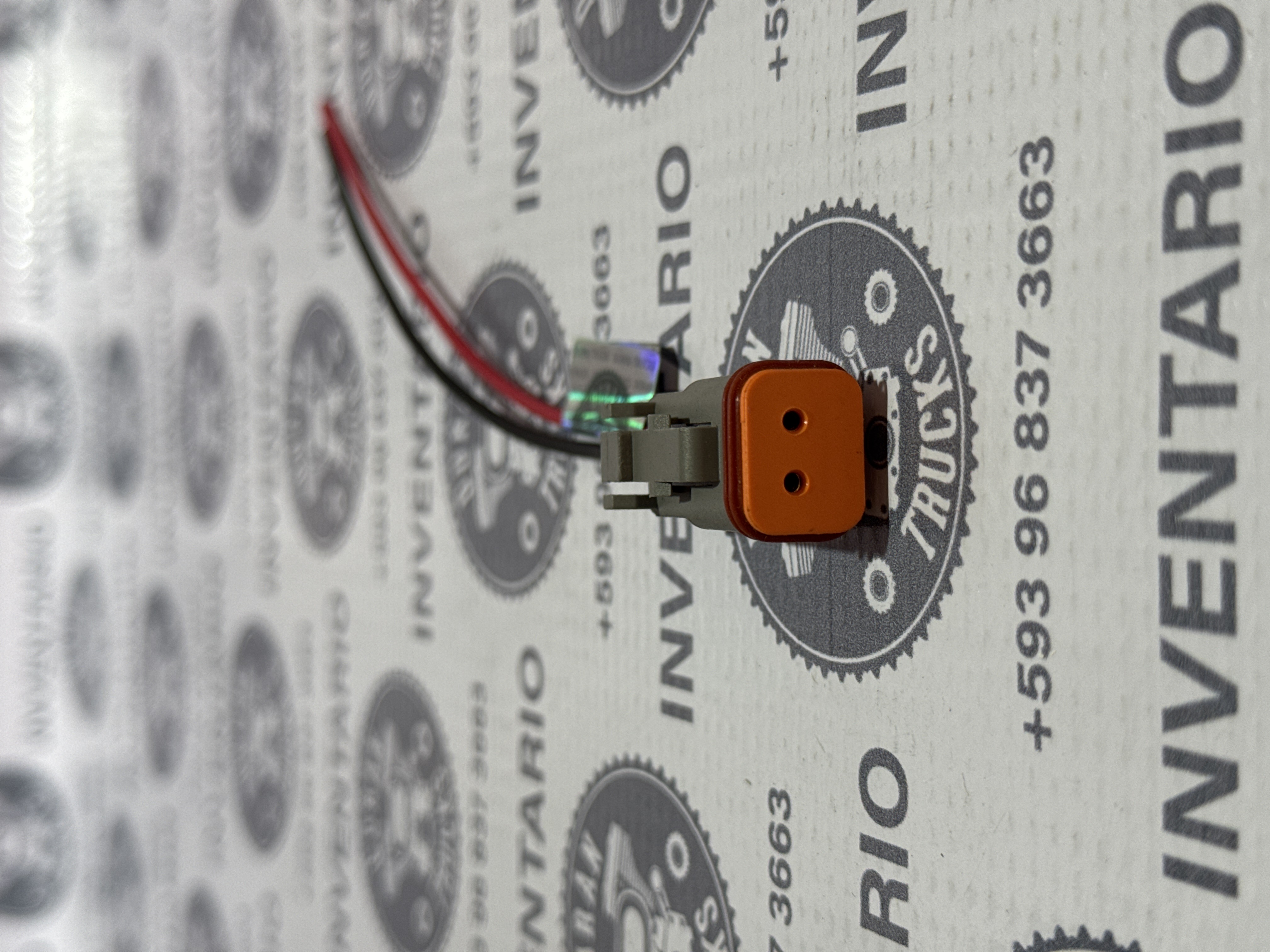 SOCKET DE 2 PINES BOMBA DE LEVANTE CUMMINS ISX ISB