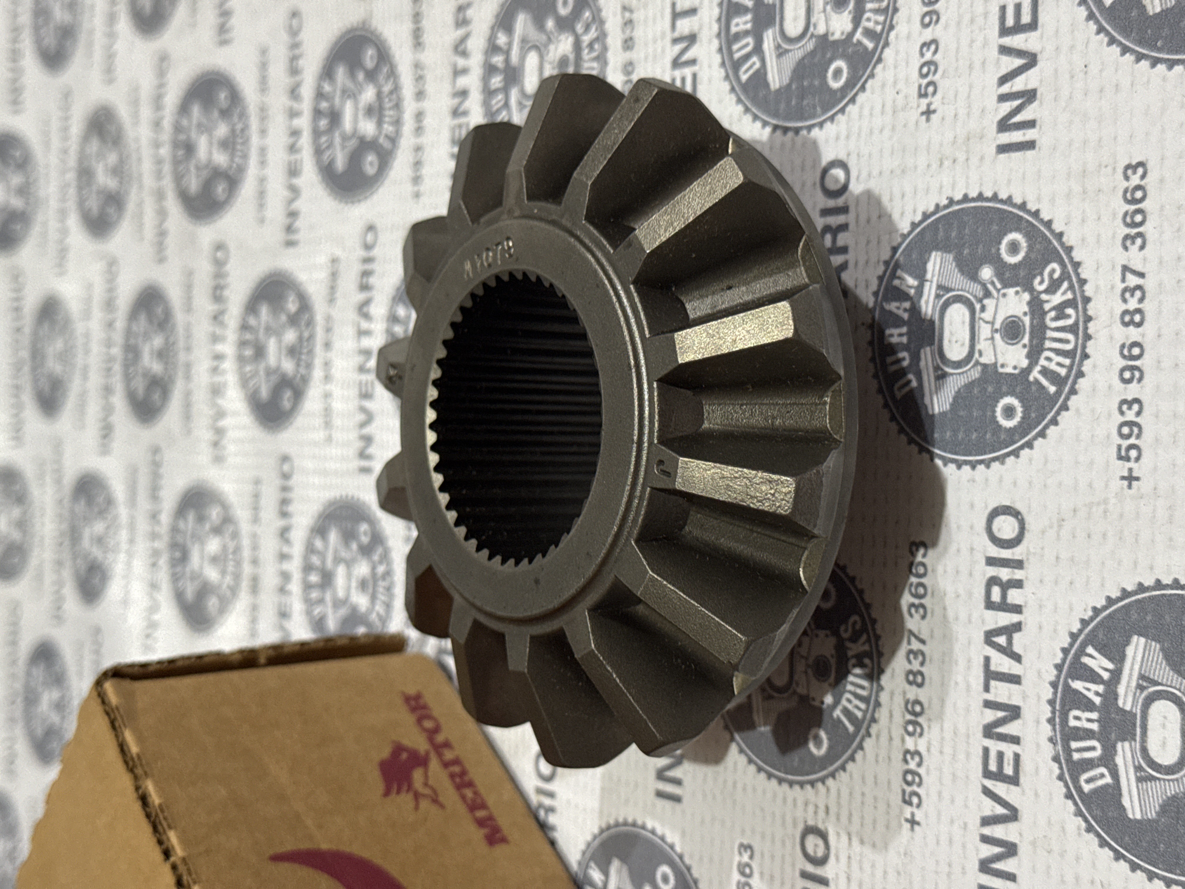 SOCKET DE CUATRO PINES PARA SENSOR DE PRESION DE ACEITE Y DE AIRE ISX ISM