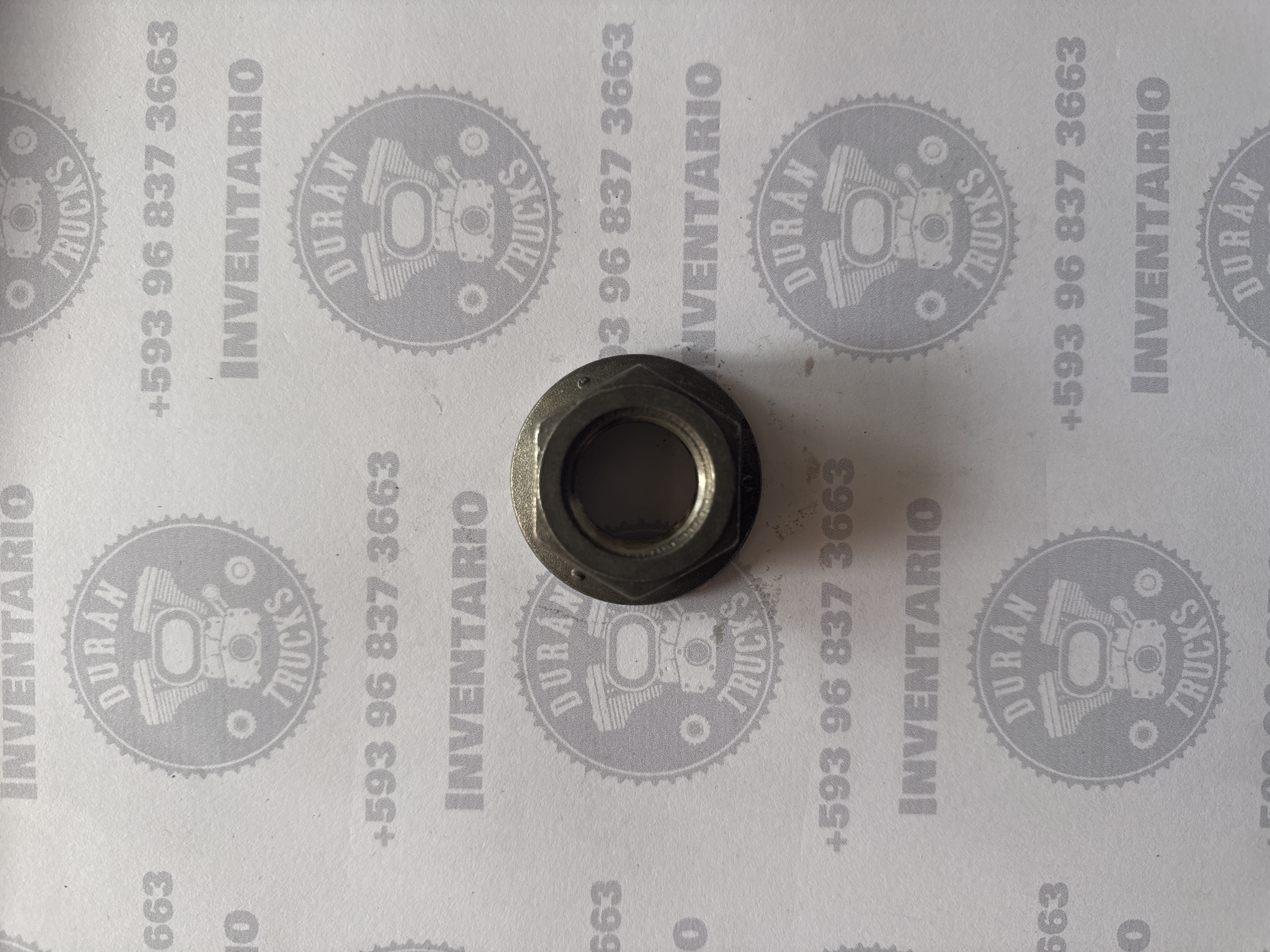 TUERCA DE EJE DE ACCESORIO CUMMINS NTC N14