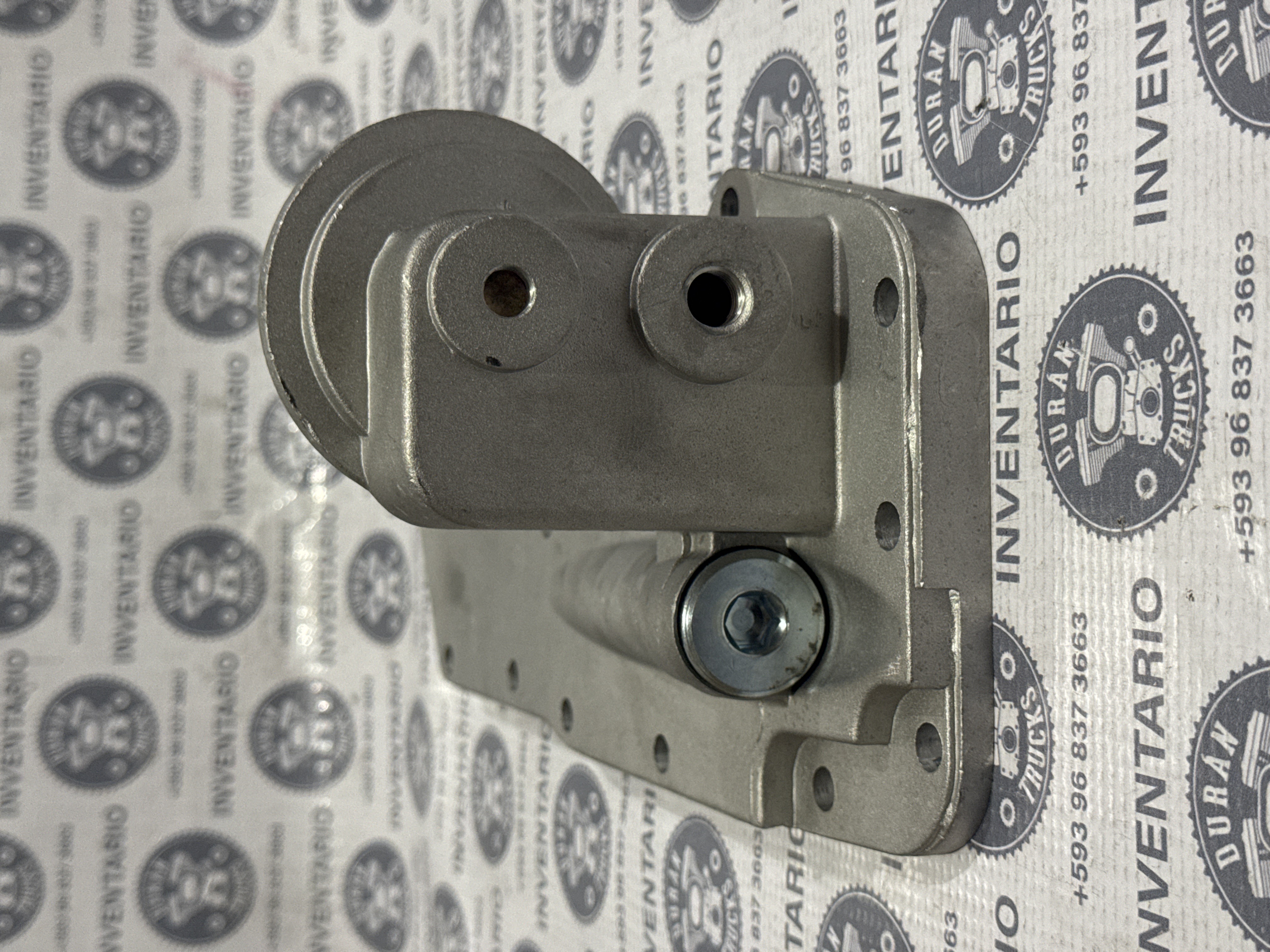 BASE DE FILTRO DE ACEITE MOTOR CUMMINS 4BT 6BT - foto 2