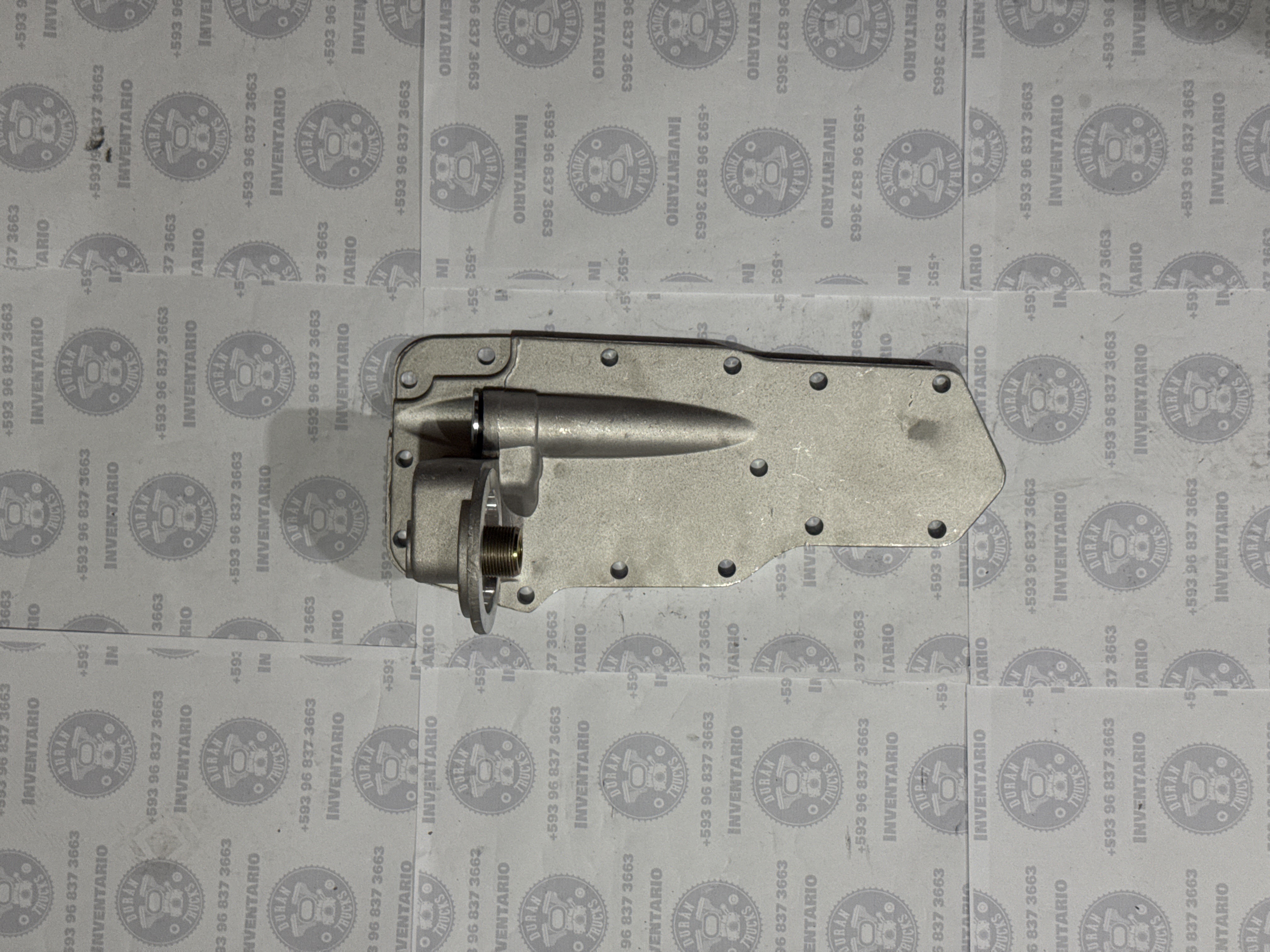 BASE DE FILTRO DE ACEITE MOTOR CUMMINS 4BT 6BT - foto 4