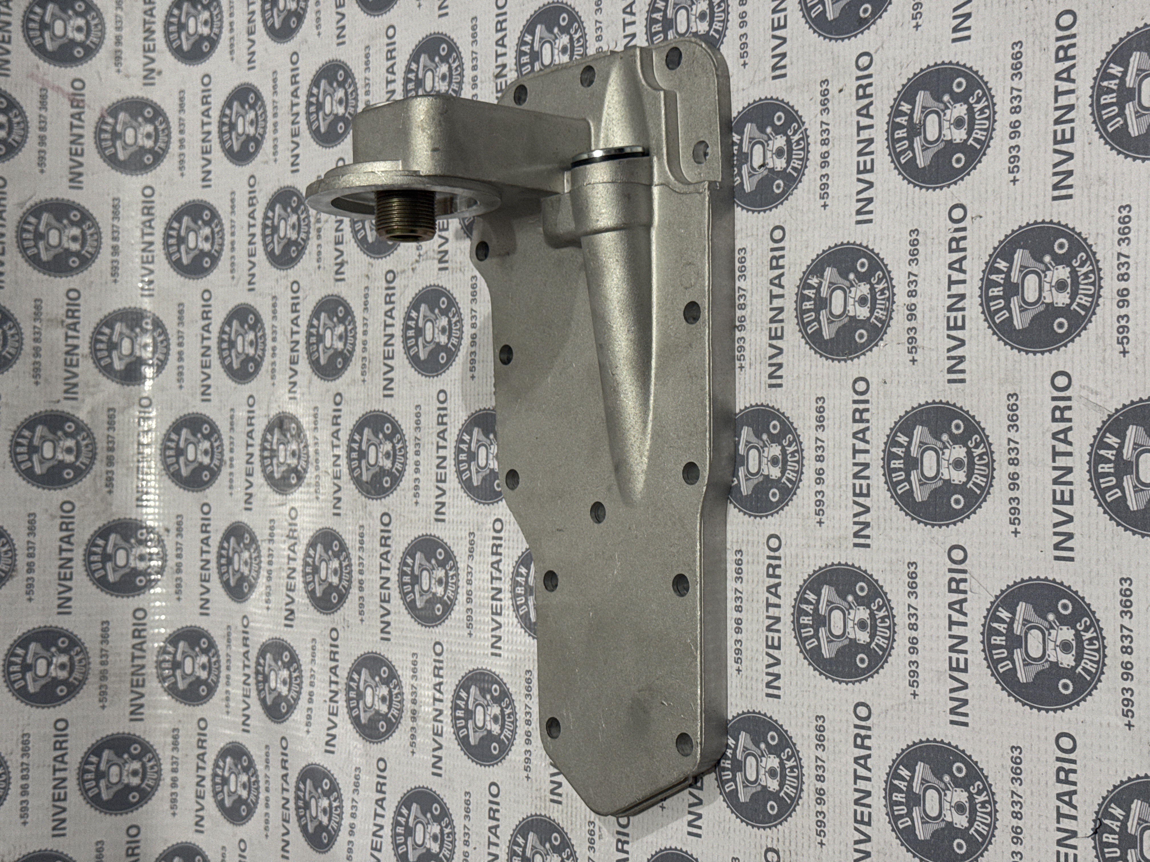 BASE DE FILTRO DE ACEITE MOTOR CUMMINS 4BT 6BT