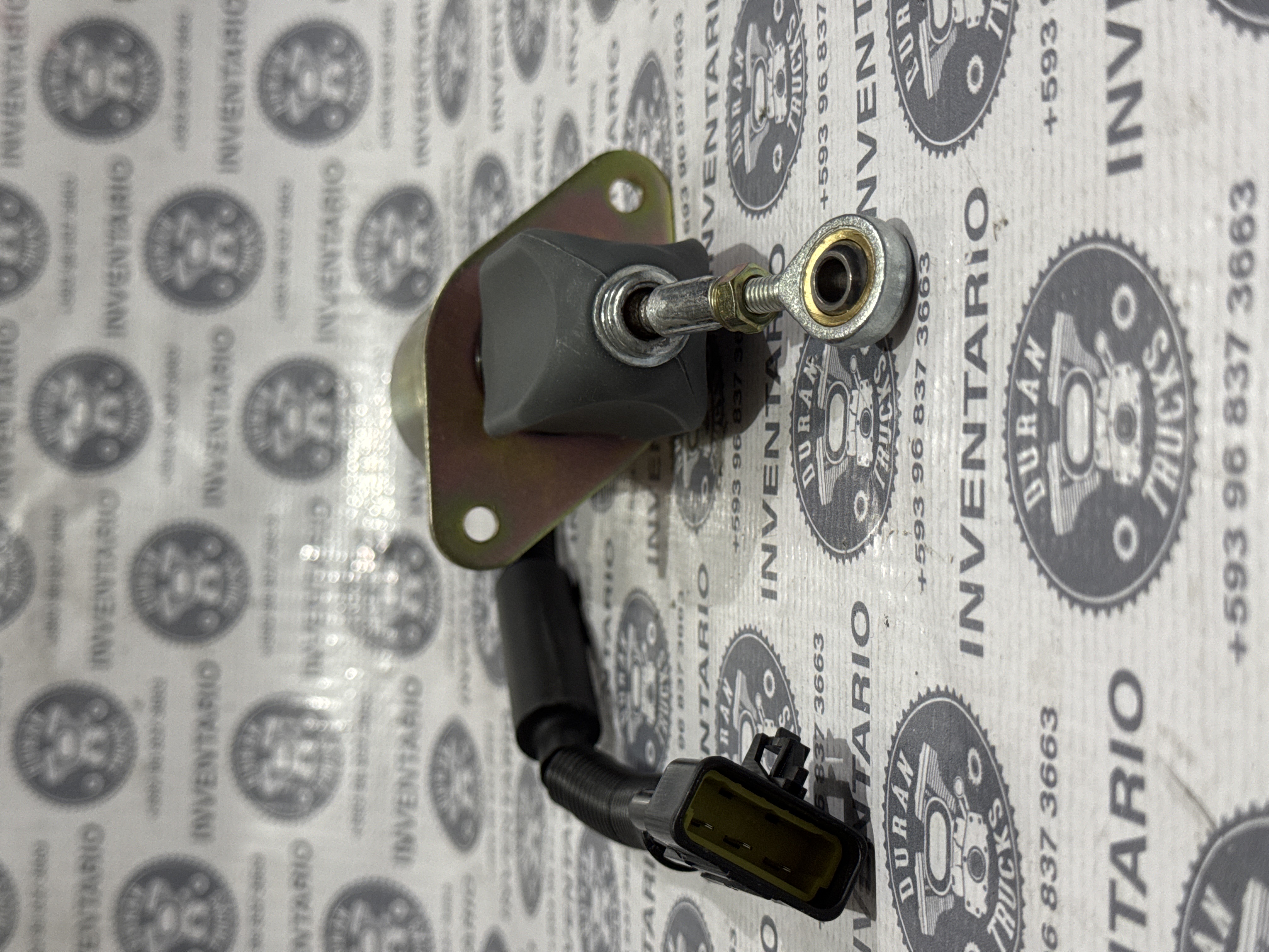 VALVULA SELENOIDE DE APAGADO DE MOTOR 4BT 6BT 24V