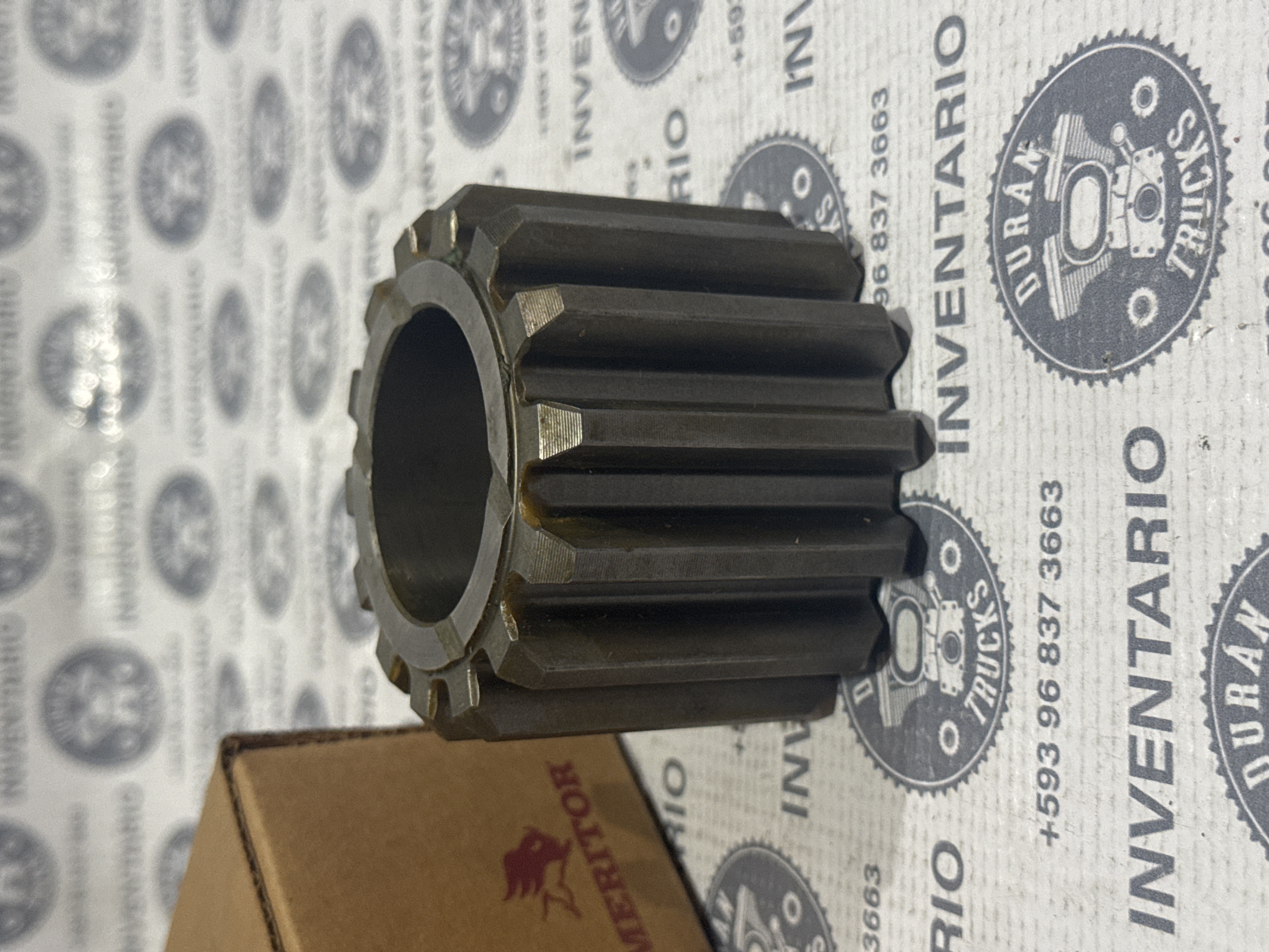 PIÑON DEL DUAL CORONA FORD CARGO 1721 FORD 8000 VW 17220