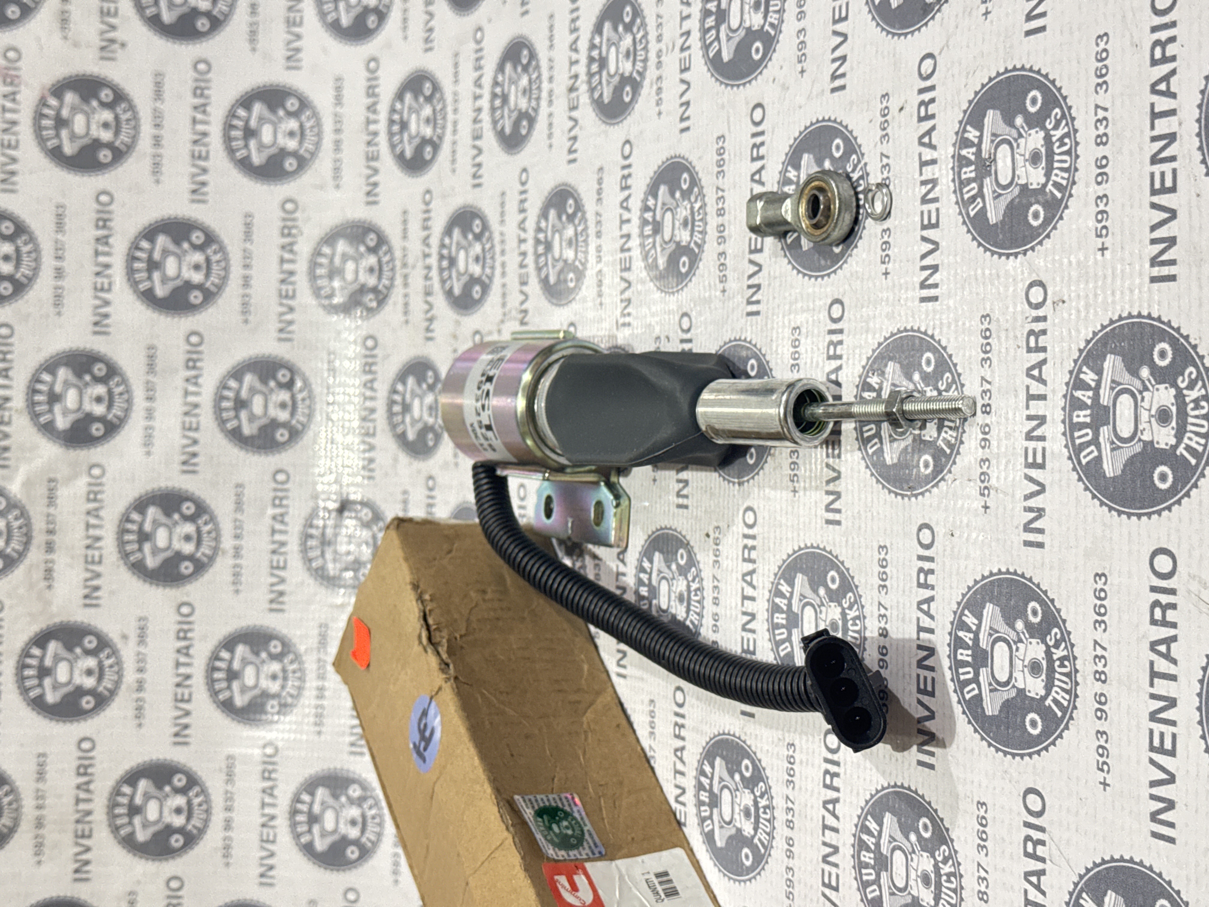 VALVULA SELENOIDE DE APAGADO DE MOTOR 4BT 6BT 12V - foto 2