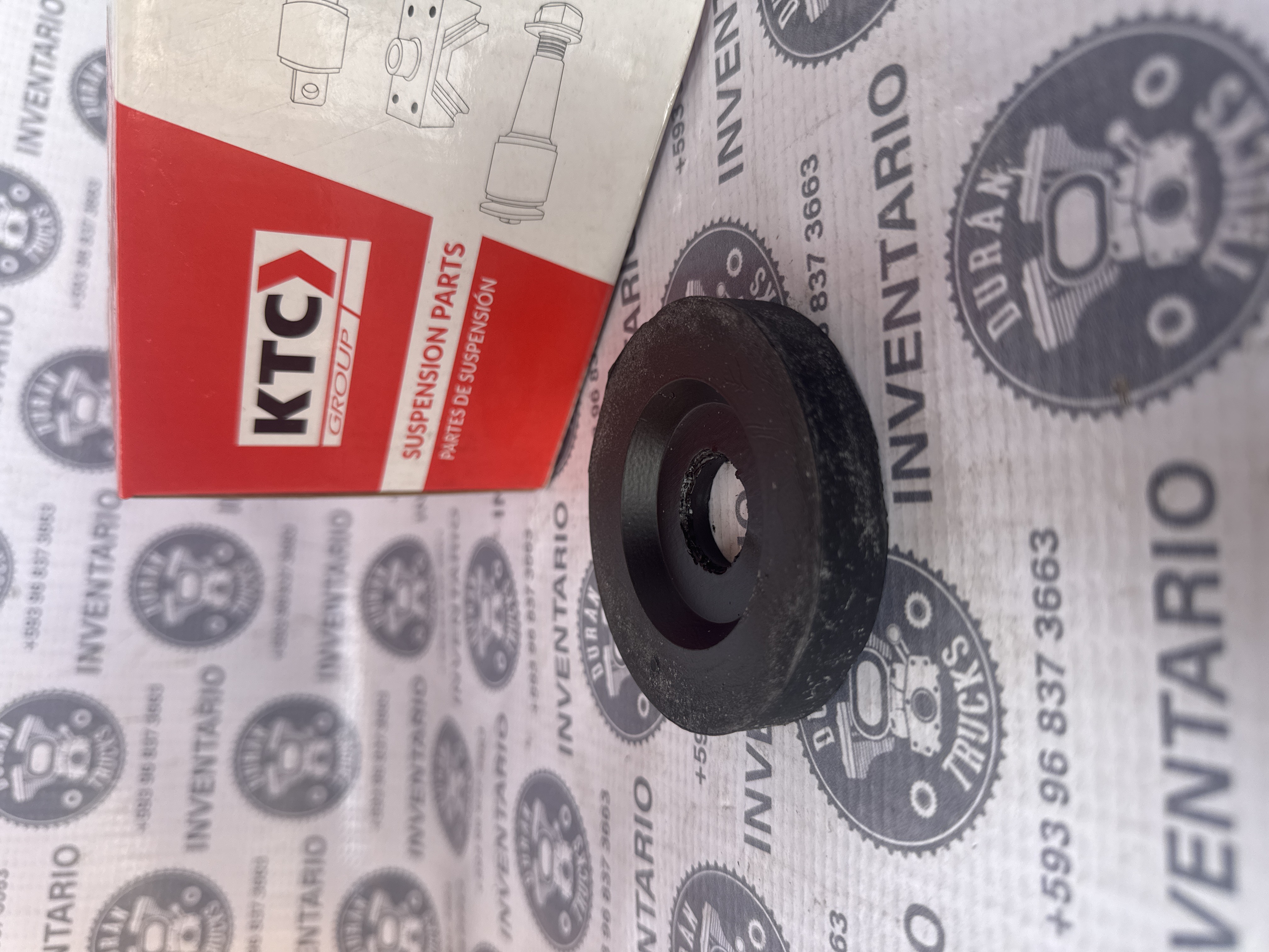 TAPA DE BASE DE MOTOR KENWORTH - foto 2