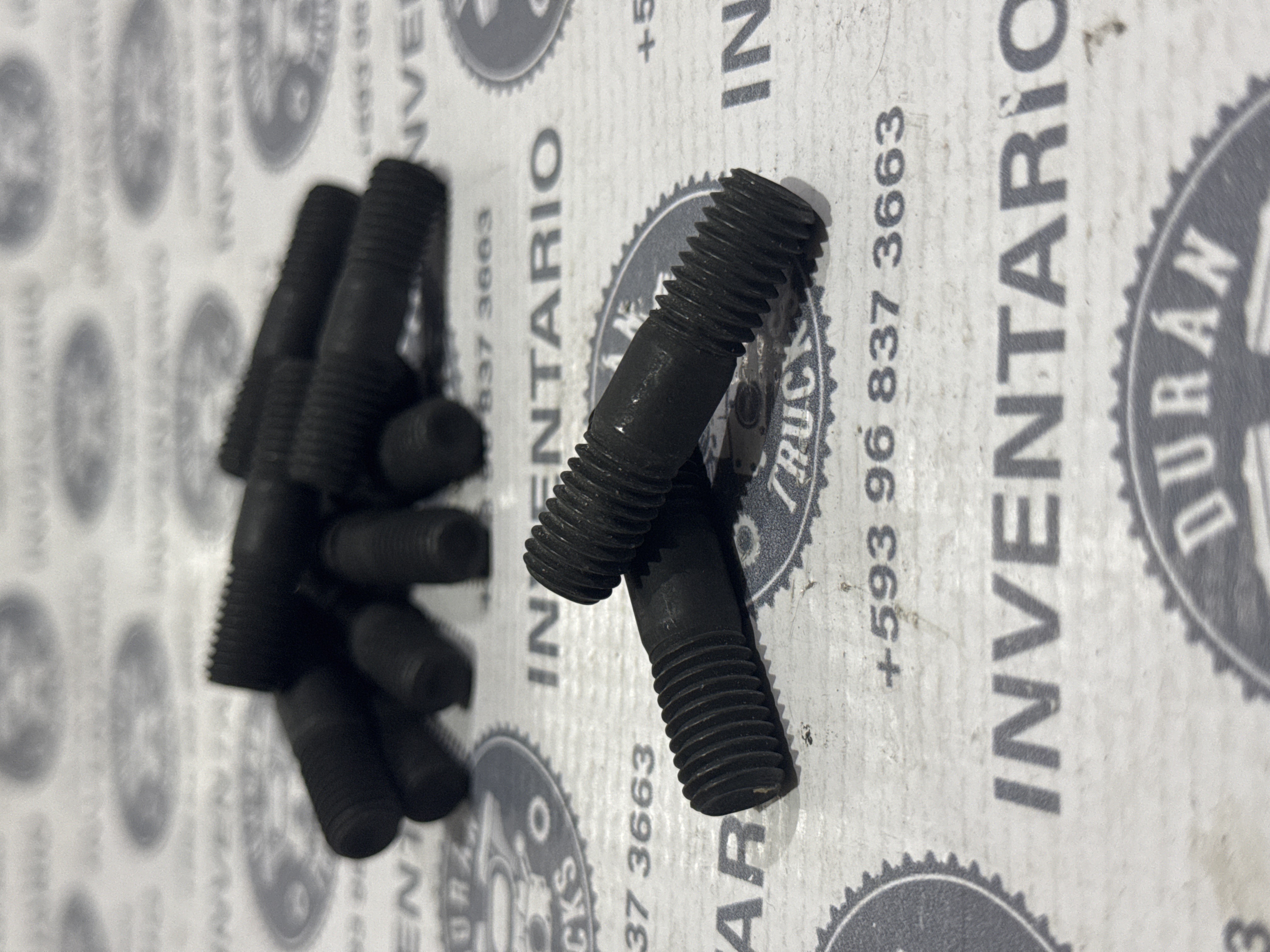 ESPARRAGO DEL TURBO CUMMINS ISX M10 X 1,5 X 42mm 4BT 6BT 6CT