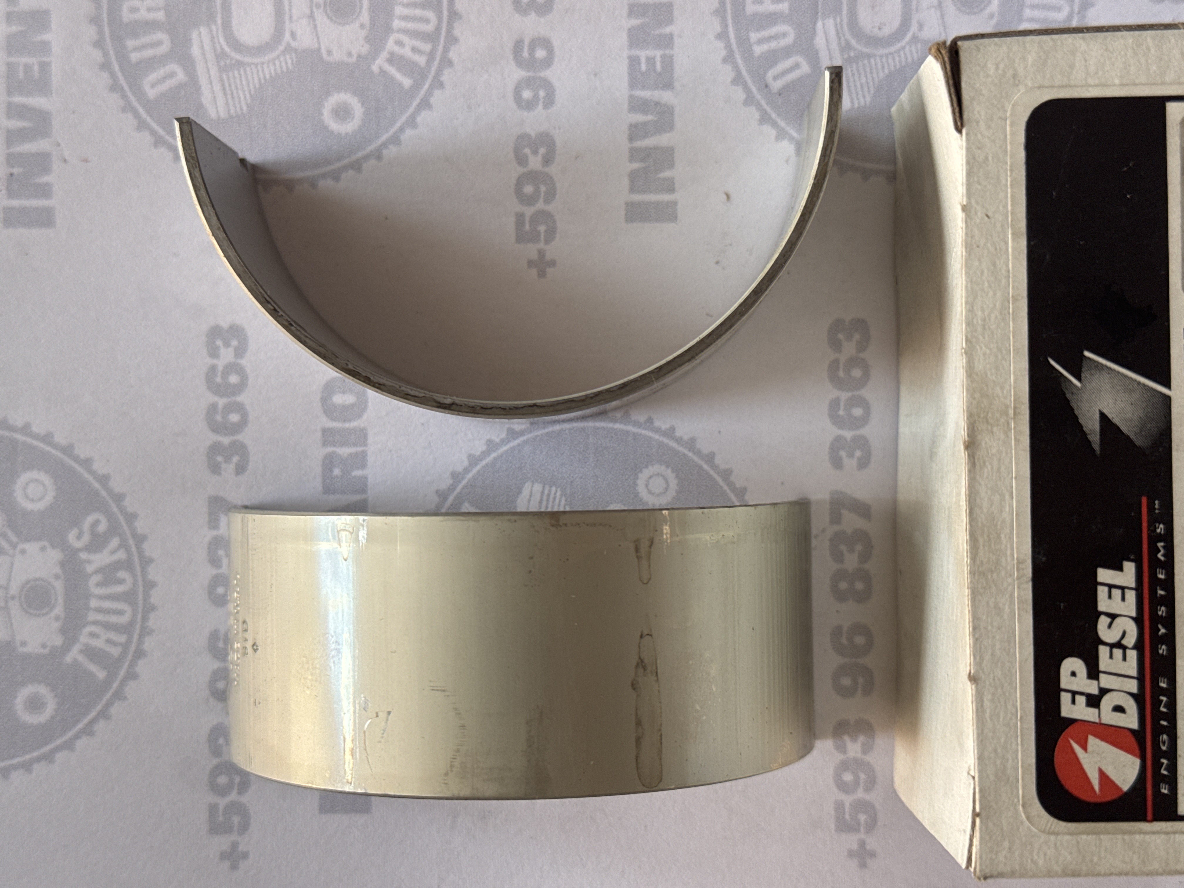 PAR CHAPAS DE BIELA SUPERIOR STD CUMMINS 4BT - 6BT PARA BRAZO RECTO