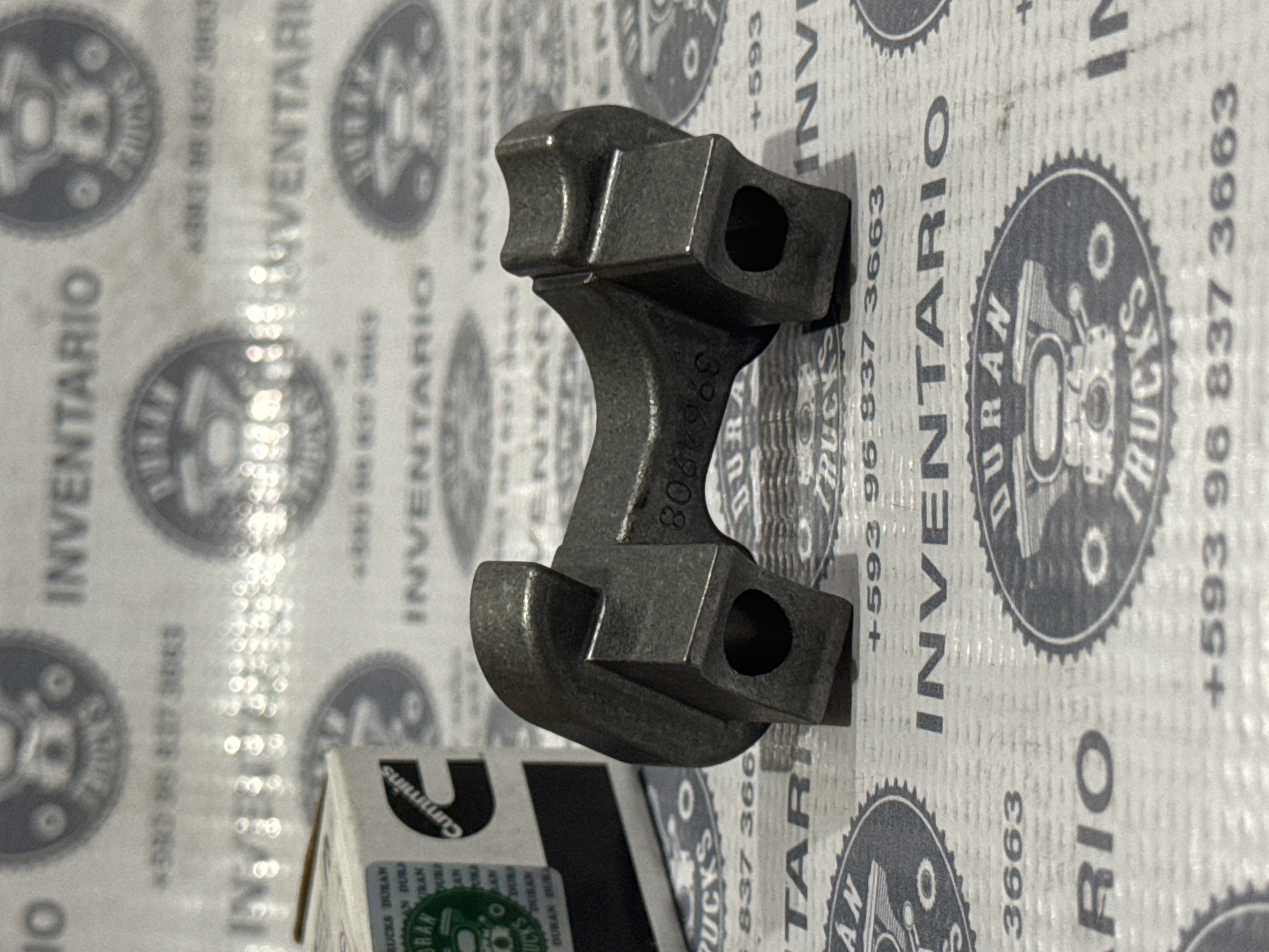 BASE O SOPORTE DE BALANCIN QSB 4.5 6.7 ISF ISD ISB IVECO