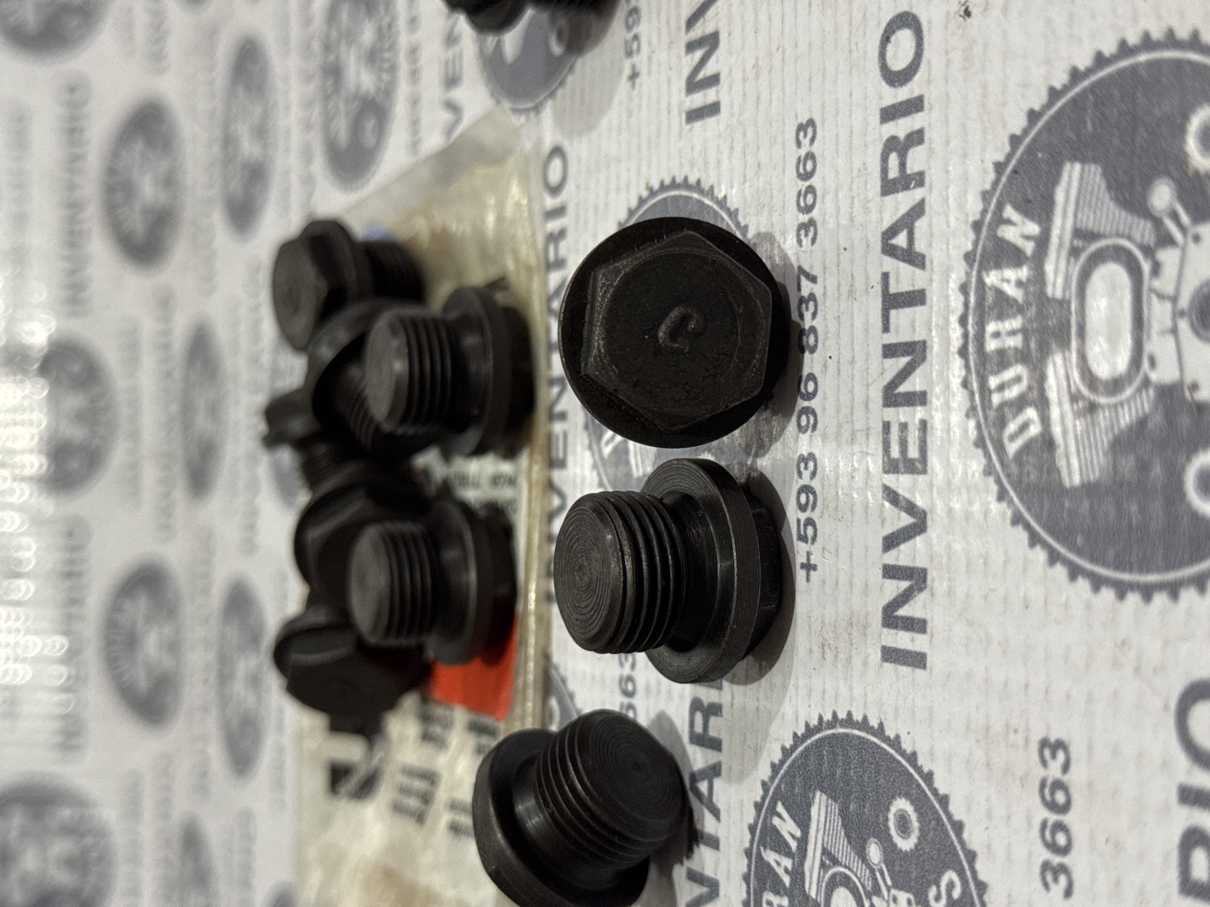 TAPON DE CARTER CUMMINS 18 mm PASO 1.5 CUMMINS 6CT ISC ISL ISB QSB